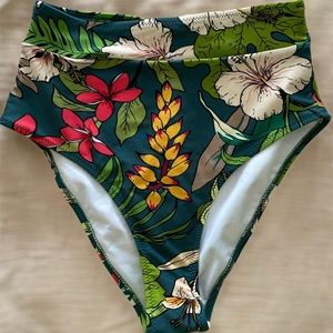 Cupshe floral bikini bottoms
